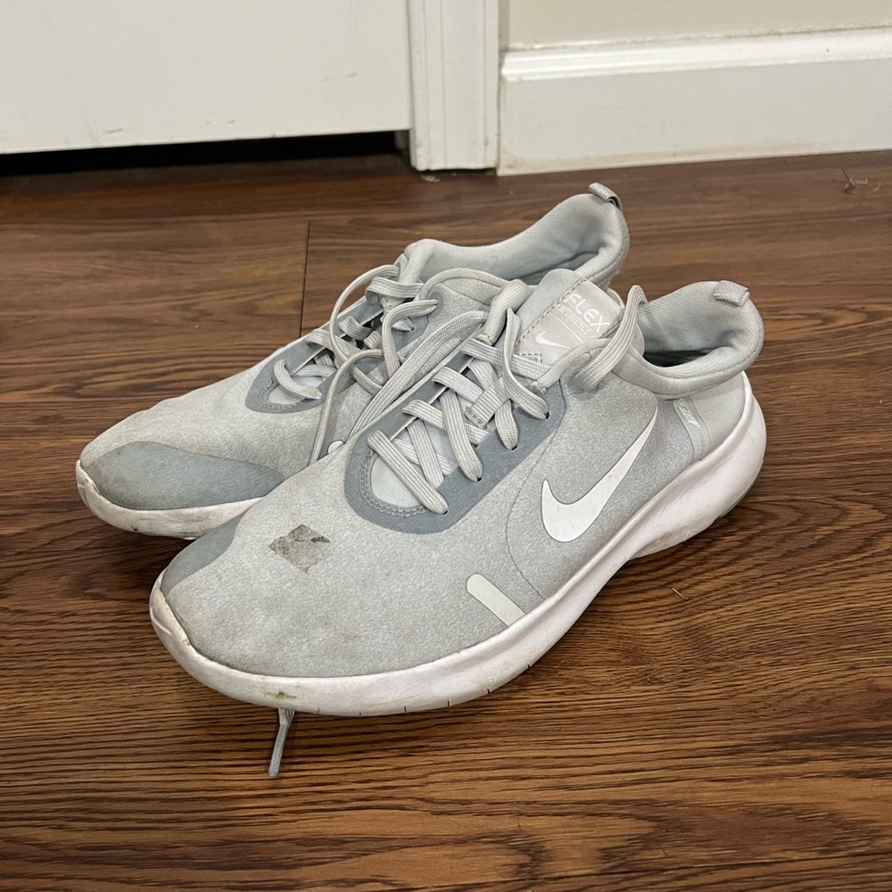 Nike Gray Flex Experience 8 Sneakers Size 7.5 US